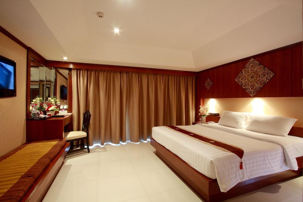 Rayaburi Hotel, Patong Bagian luar foto