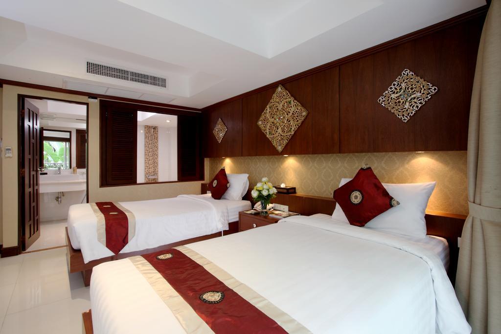 Rayaburi Hotel, Patong Bagian luar foto