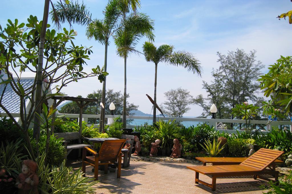Rayaburi Hotel, Patong Bagian luar foto