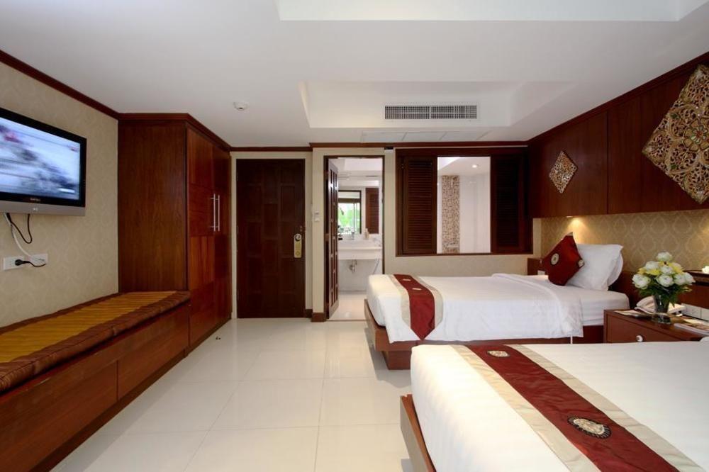 Rayaburi Hotel, Patong Bagian luar foto