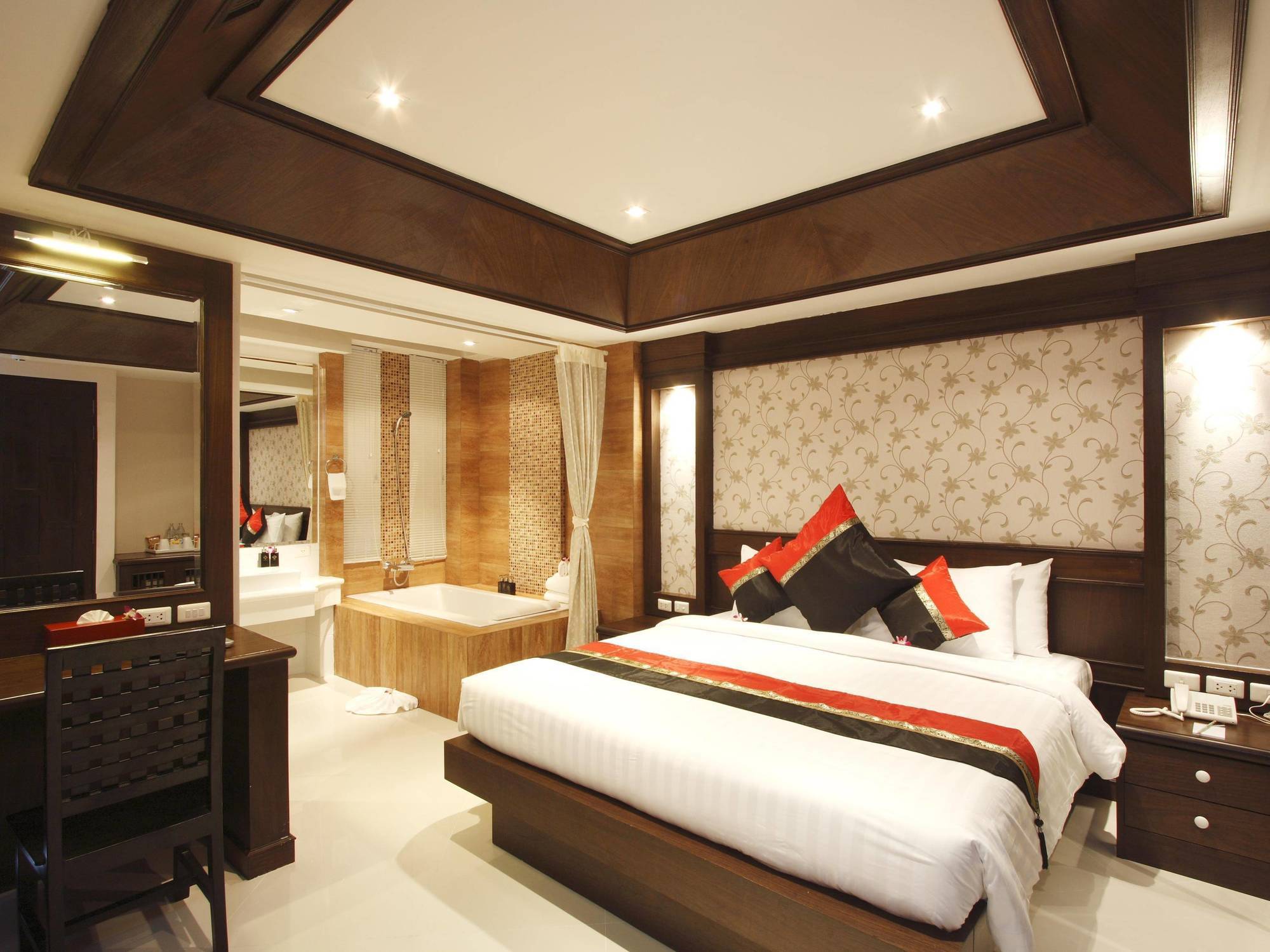 Rayaburi Hotel, Patong Bagian luar foto