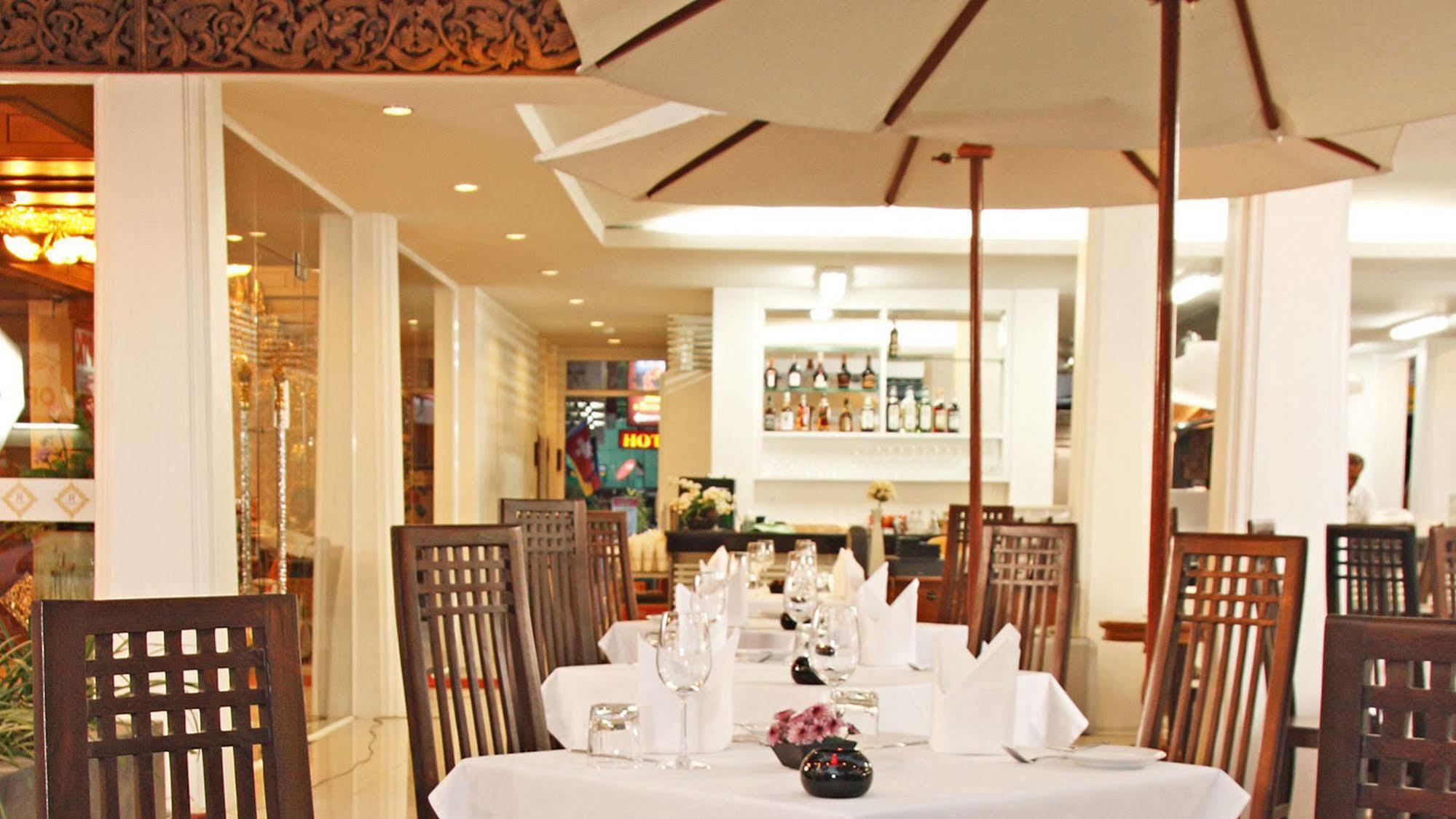 Rayaburi Hotel, Patong Bagian luar foto